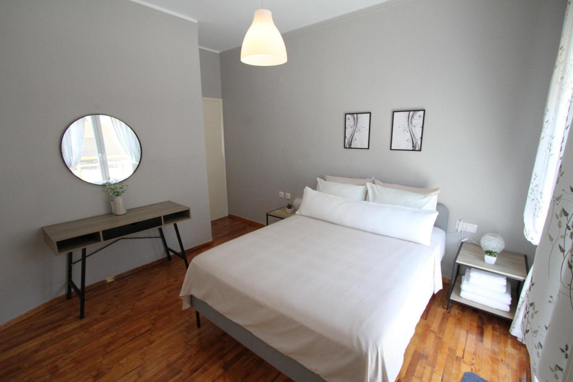 Newly Renovated 2 Bedroom In * Kozani